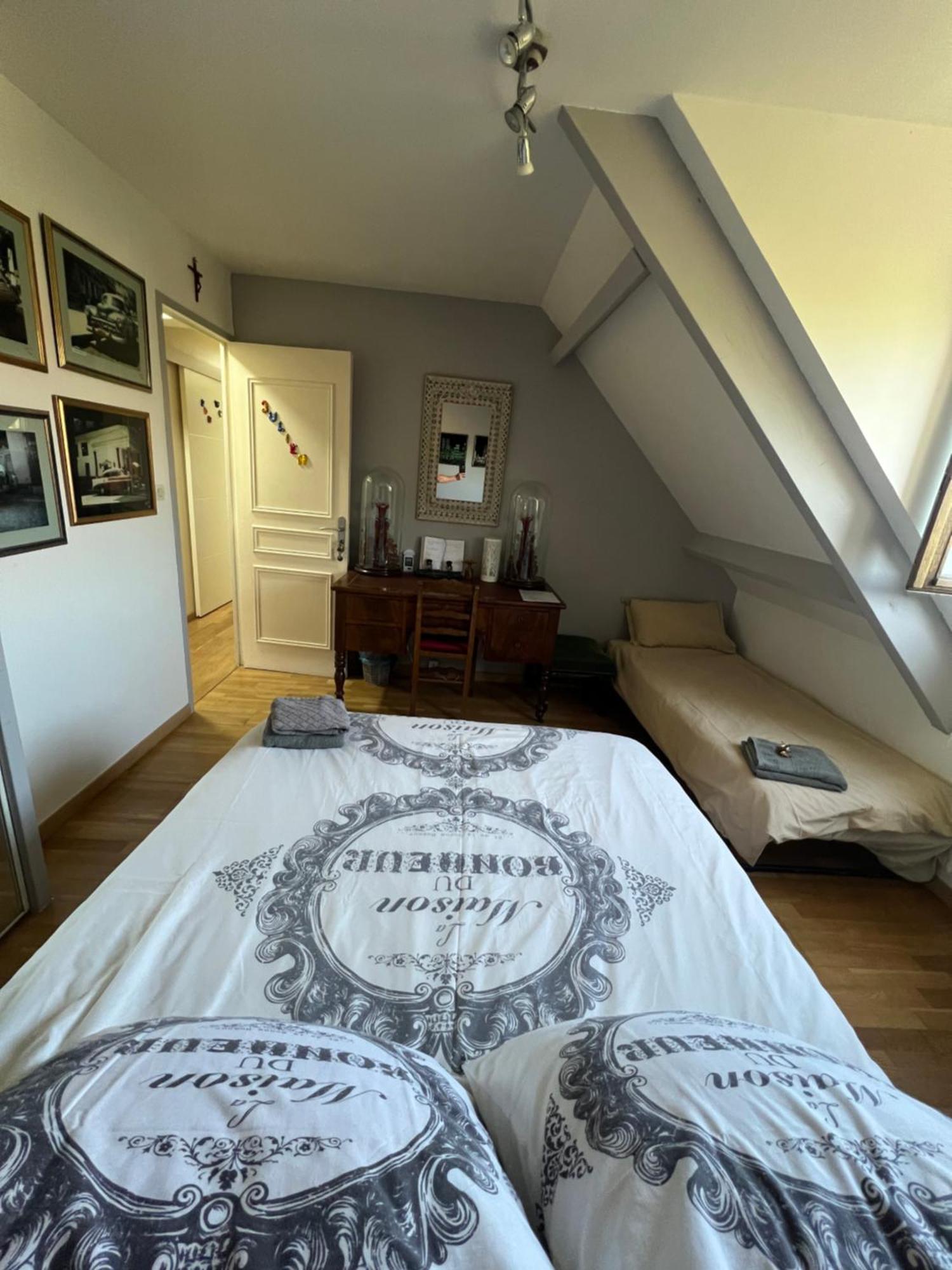 La Maison Du Bonheur Saintry-sur-Seine Buitenkant foto