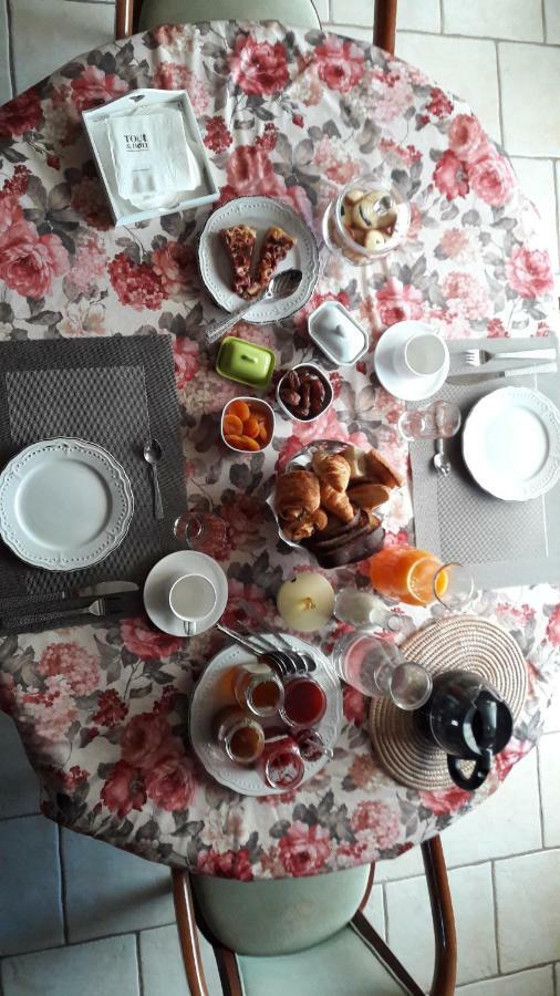 La Maison Du Bonheur Saintry-sur-Seine Buitenkant foto